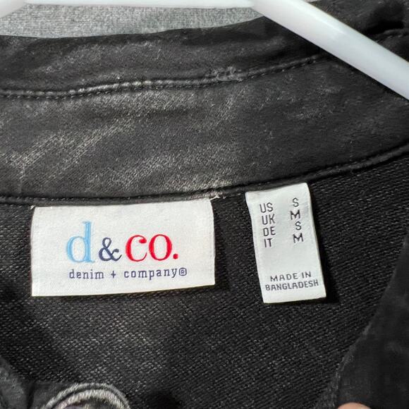 Denim & Co. Confy Knit Acid Wash Snap-Down Big Shirt Black Small - Picture 3 of 9